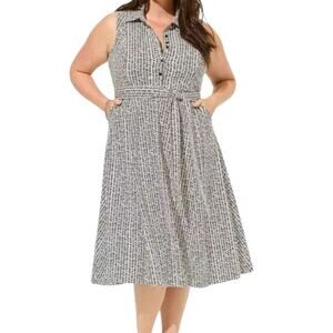 Women's Torrid Poplin Collared Sleeveless Chevron Shirtdress Black White 1
